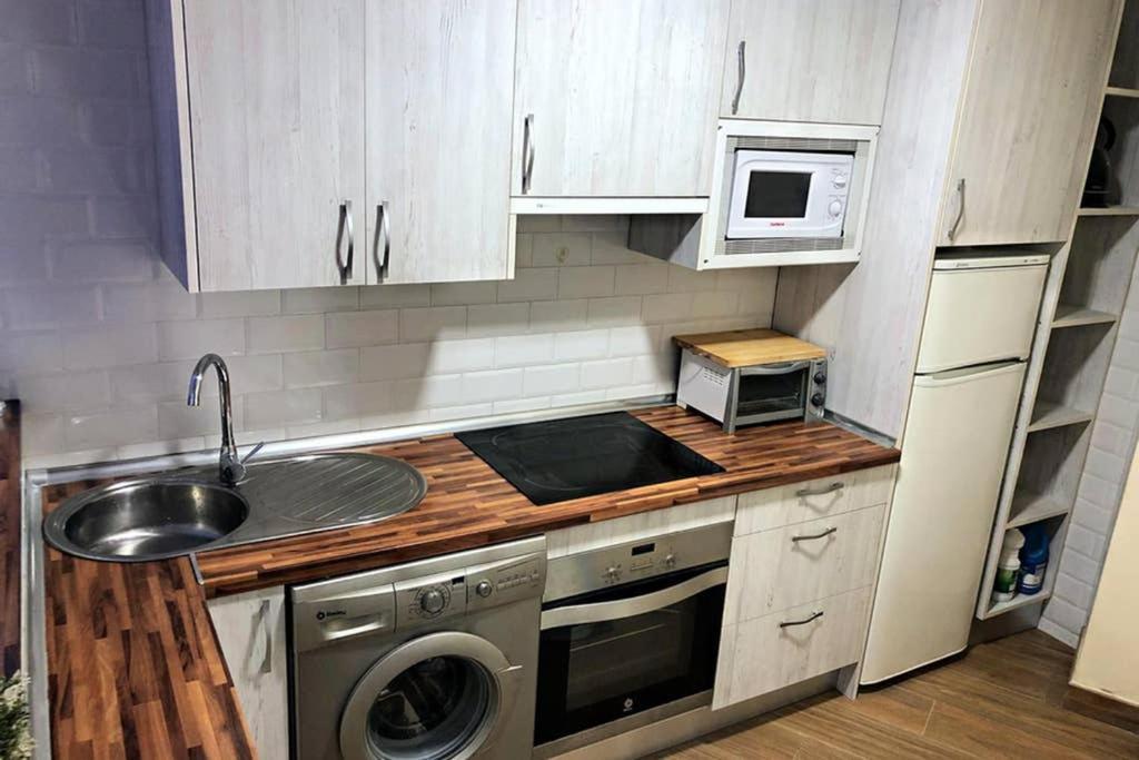 Coqueto Apartamento En Puerto Marina Con Piscina Benalmádena Exteriér fotografie